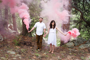 Gender Reveal Package (2 Smoke Grenades + 2 Confetti Cannons)