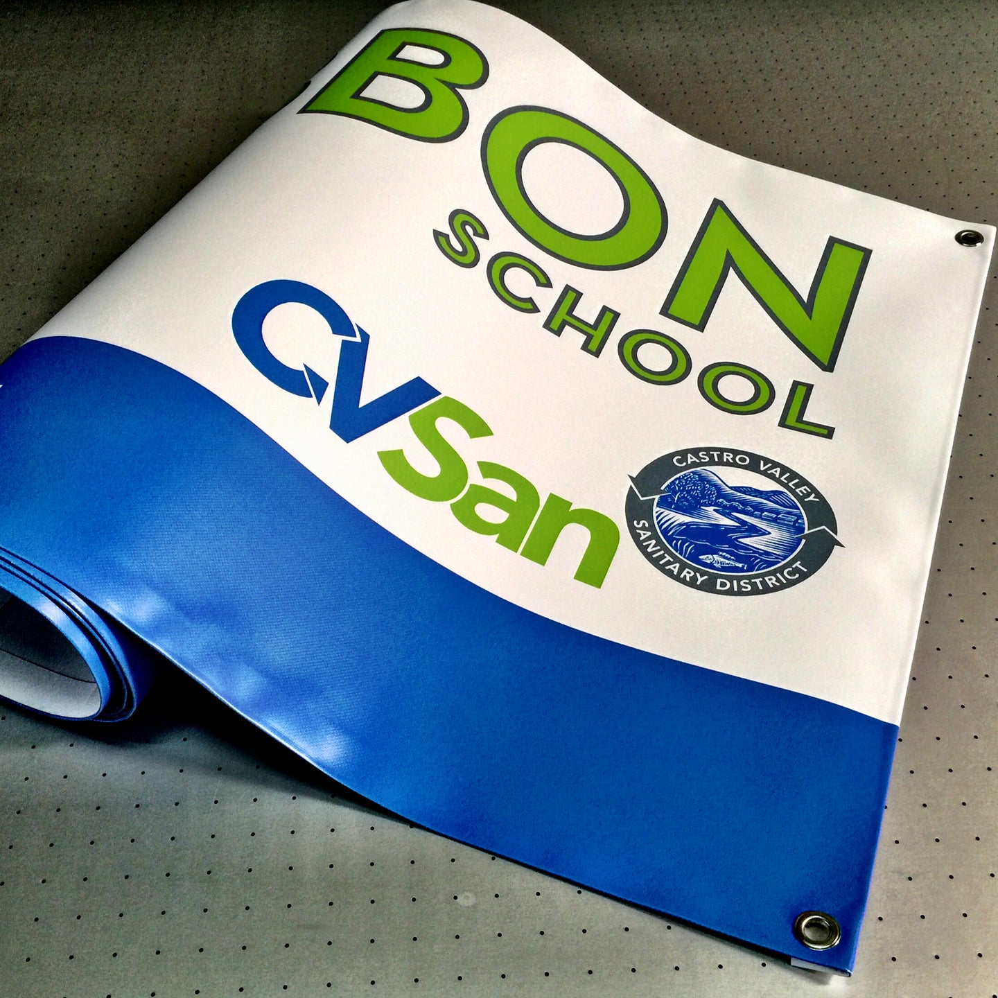 Vinyl Banners Delivery Anywhere in Ontario