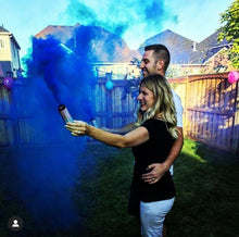 Gender Reveal Package (2 Smoke Grenades + 2 Confetti Cannons)