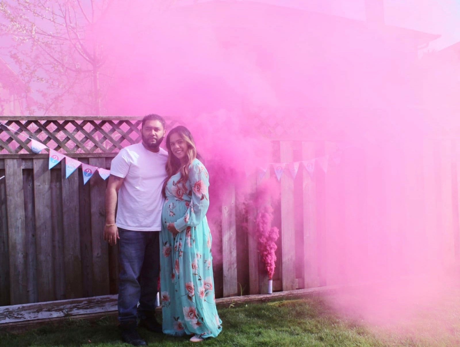 Pink Smoke Bomb - Baby Gender Reveal Smoke Bombs